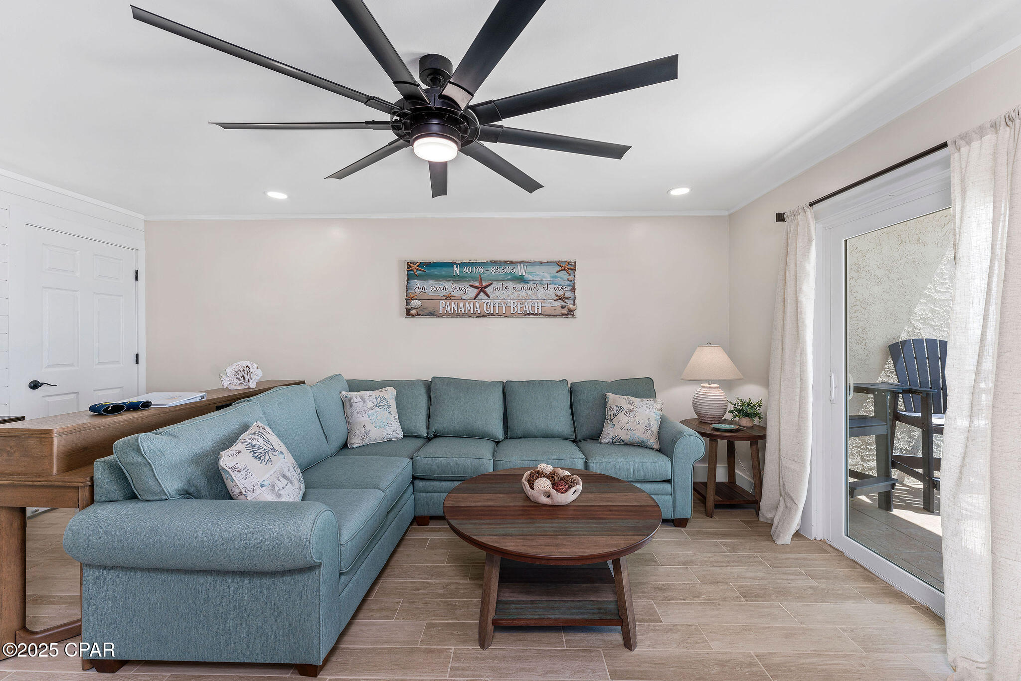 Image 7 For 8743 Thomas Drive 422