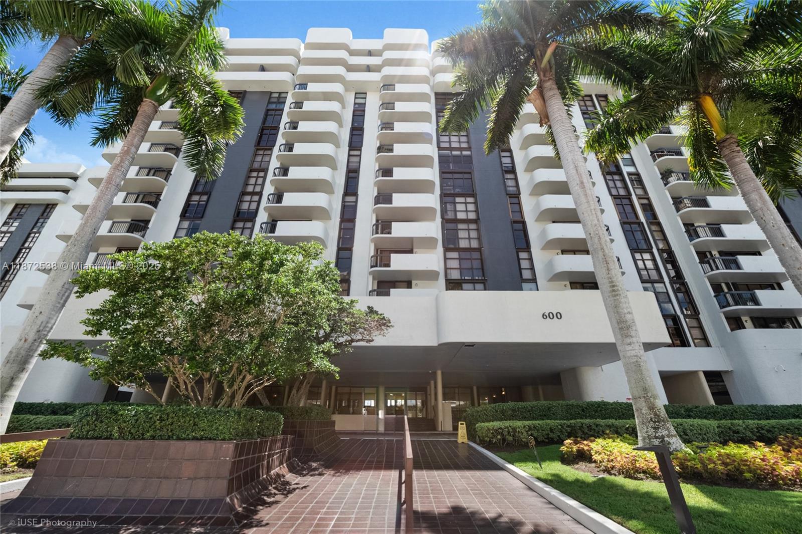 600 Biltmore Way #1218, Coral Gables FL 33134