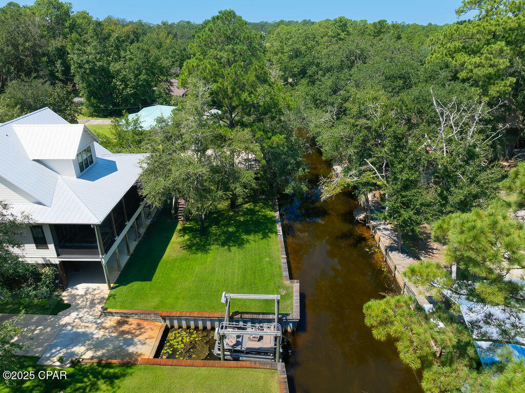 Image 2 For 400 Pitts Bayshore Drive