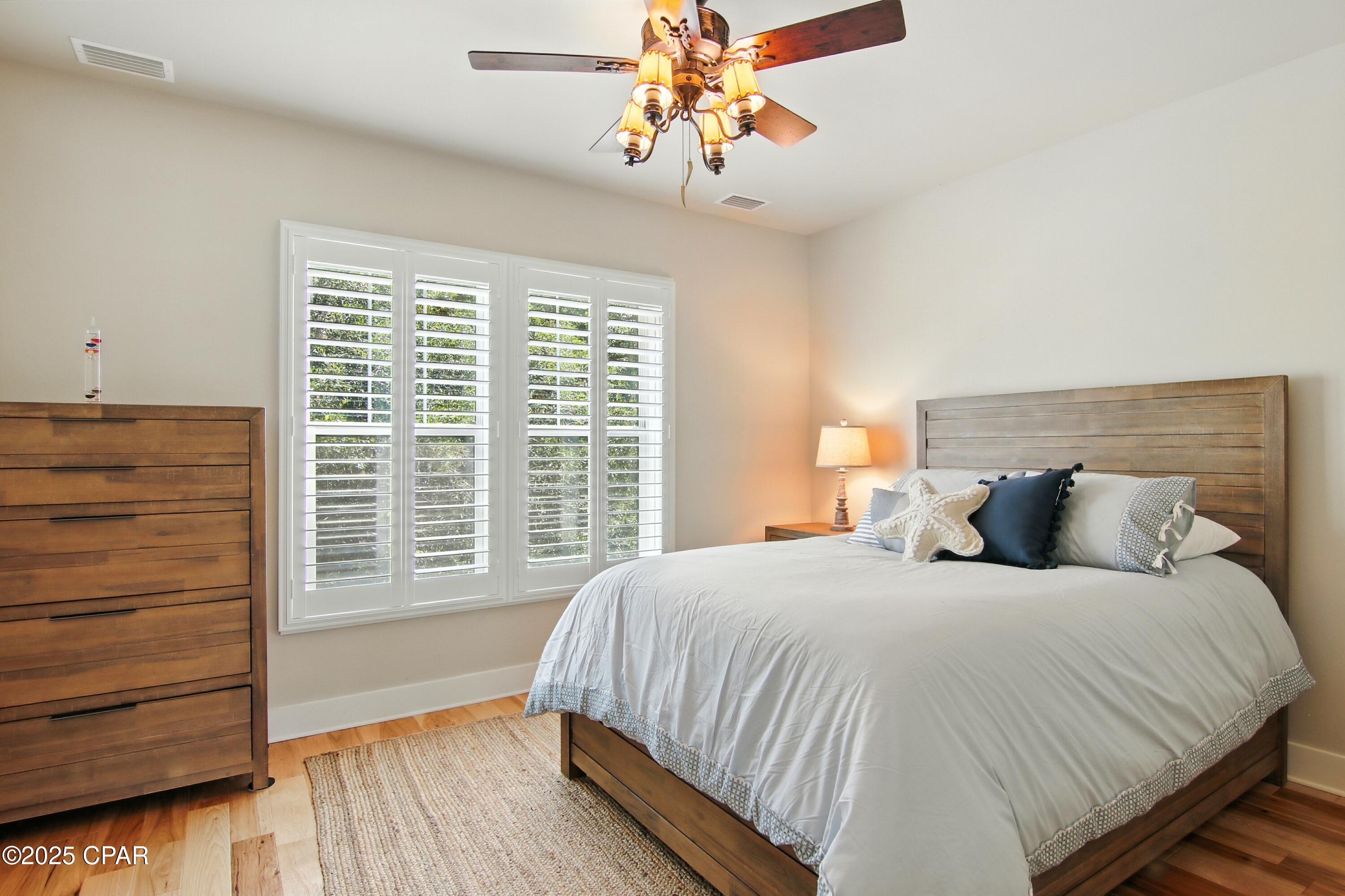 Image 26 For 400 Pitts Bayshore Drive