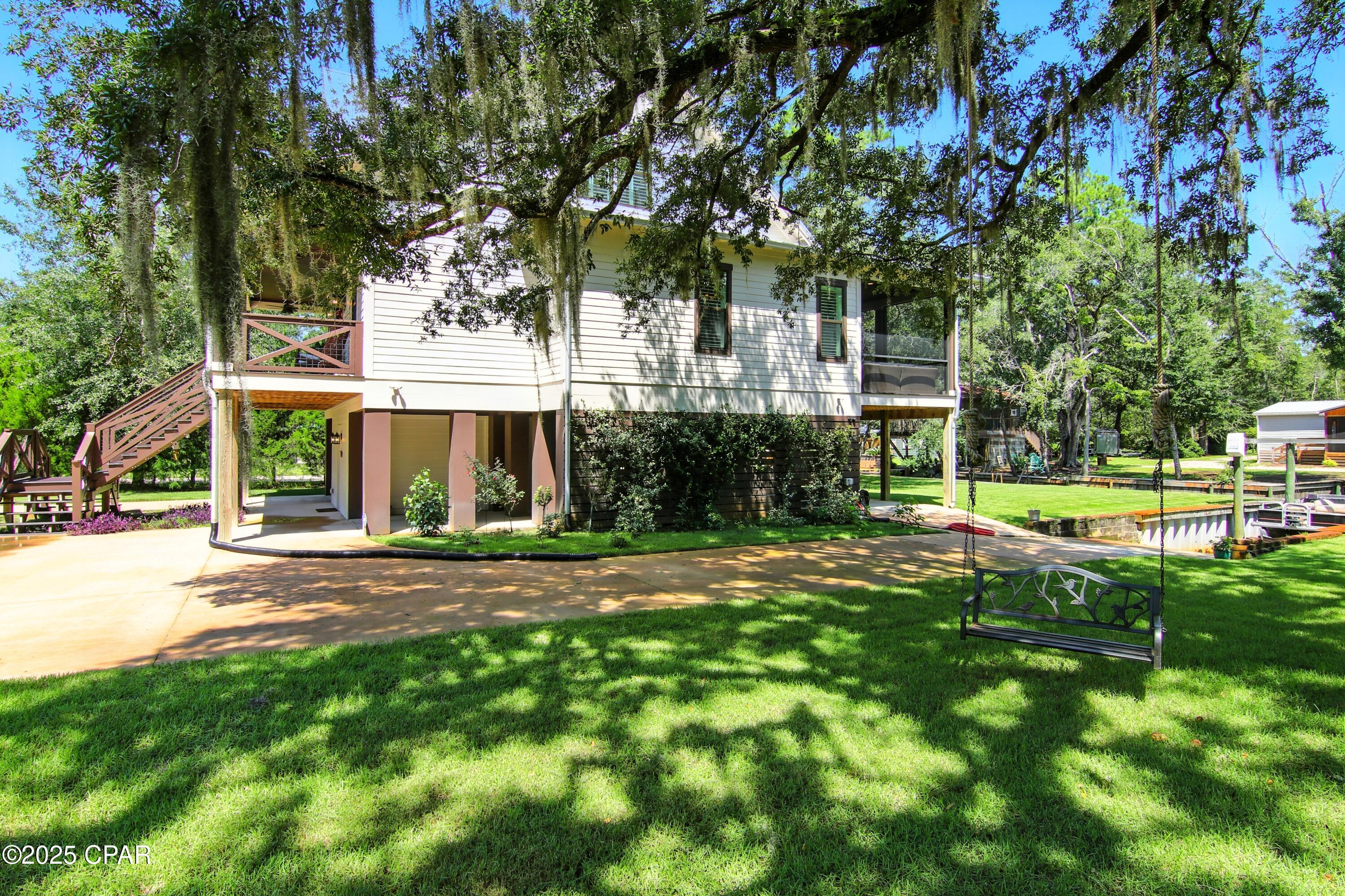 Listing photo id 46 for 400 Pitts Bayshore Drive