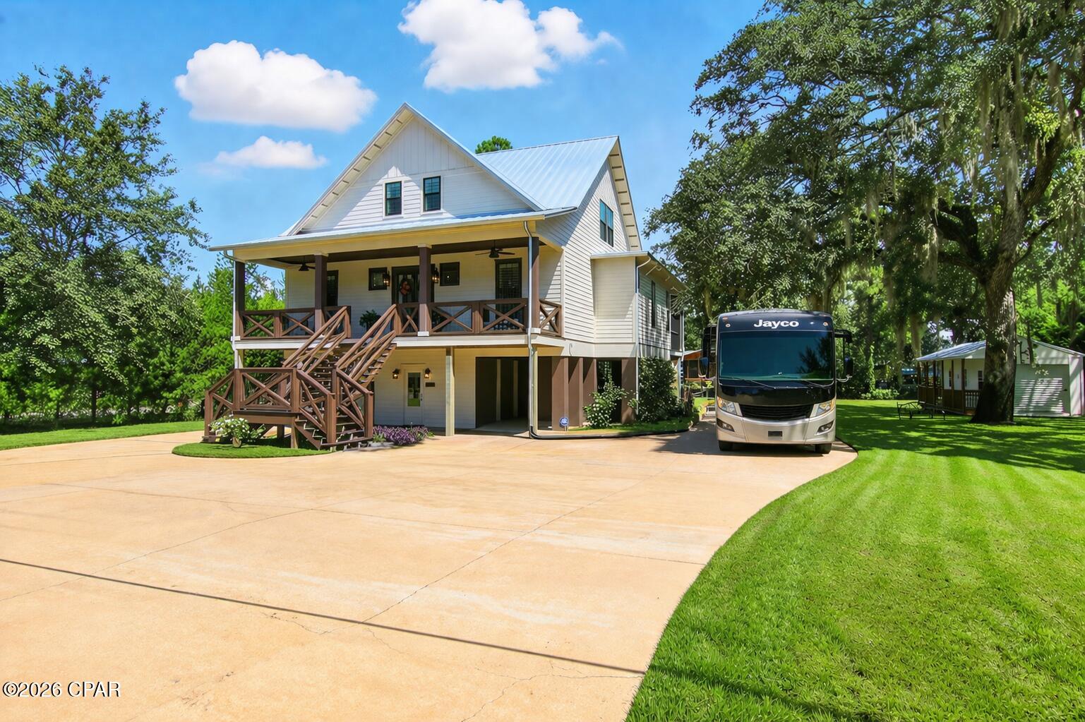 Listing photo id 5 for 400 Pitts Bayshore Drive