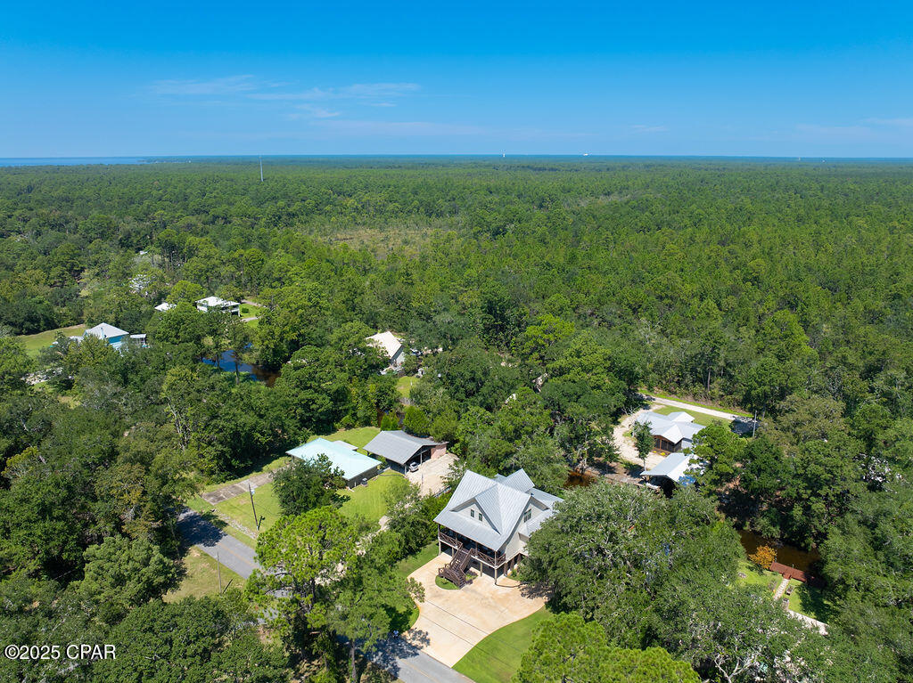 Listing photo id 52 for 400 Pitts Bayshore Drive