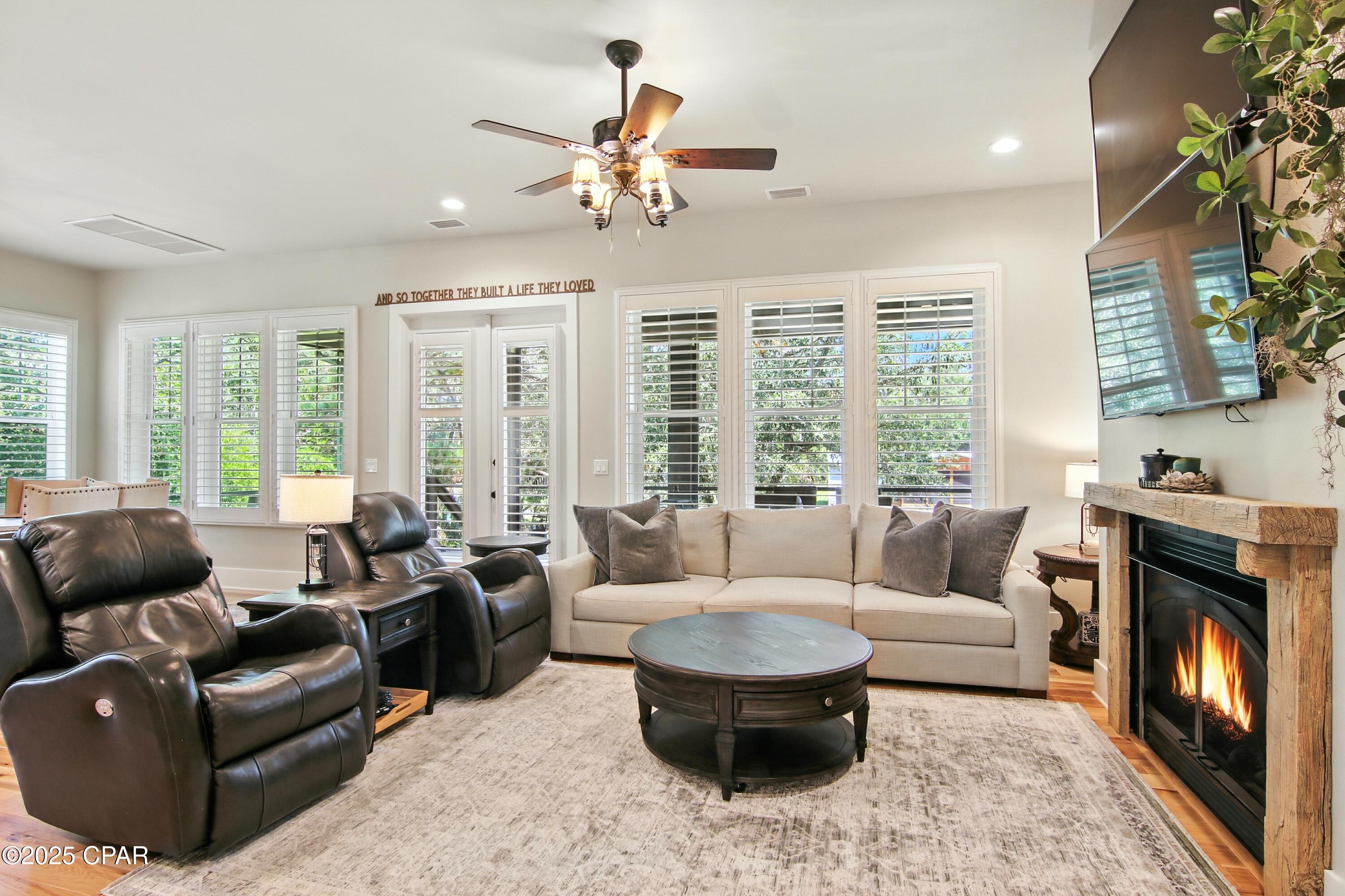 Image 6 For 400 Pitts Bayshore Drive