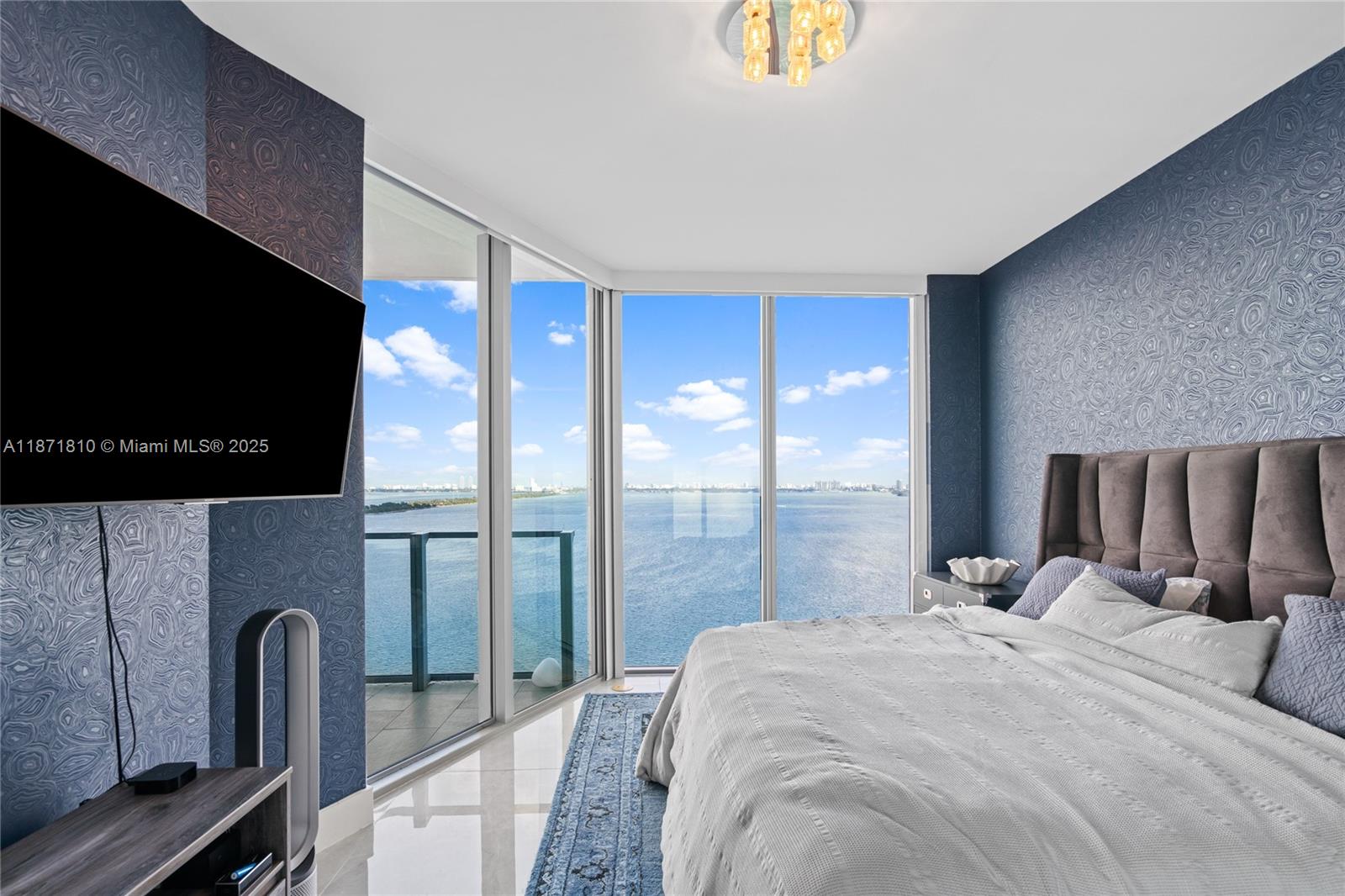 2900 NE 7th Ave #1804, Miami FL 33137