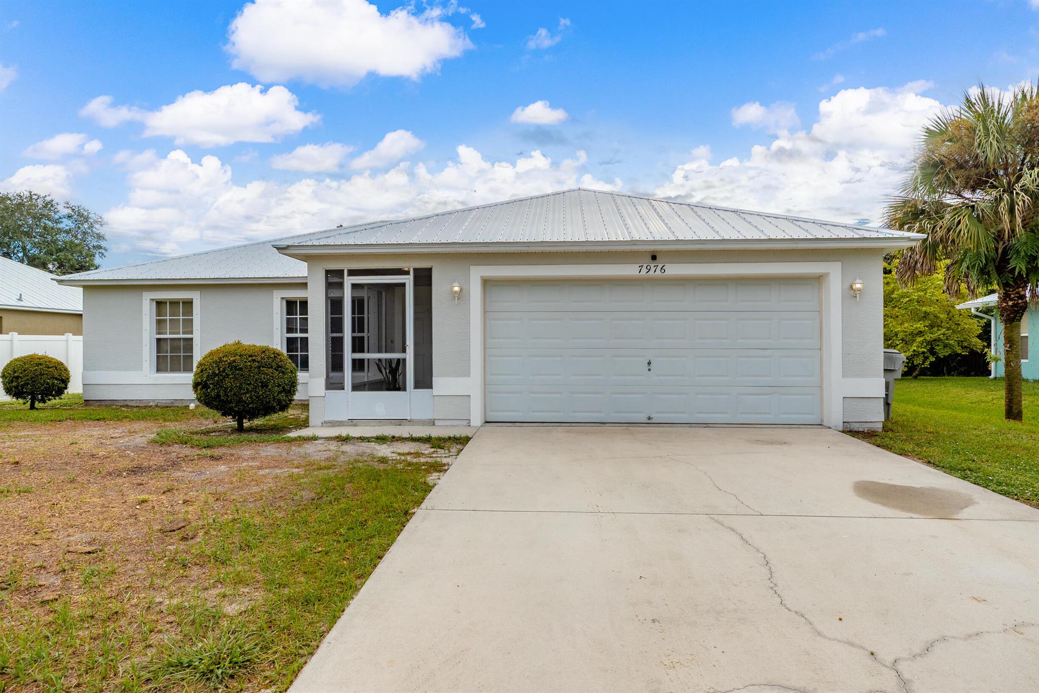 Homes for sale in Vero Beach, FL | 7976 105th Court, Vero Beach, FL 32967 | MLS# R11121152