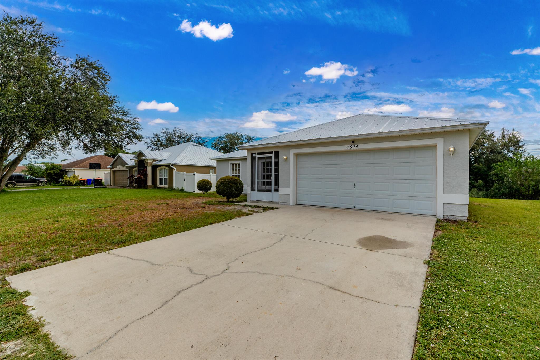 Homes for sale in Vero Beach, FL | 7976 105th Court, Vero Beach, FL 32967 | MLS# R11121152