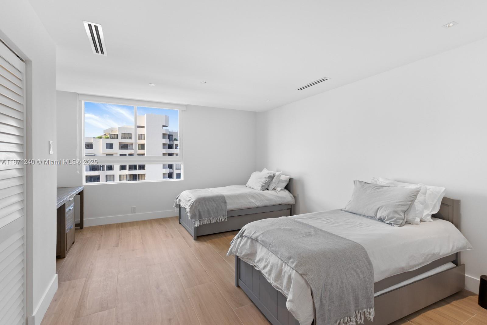 251 Crandon Blvd #1036, Key Biscayne FL 33149