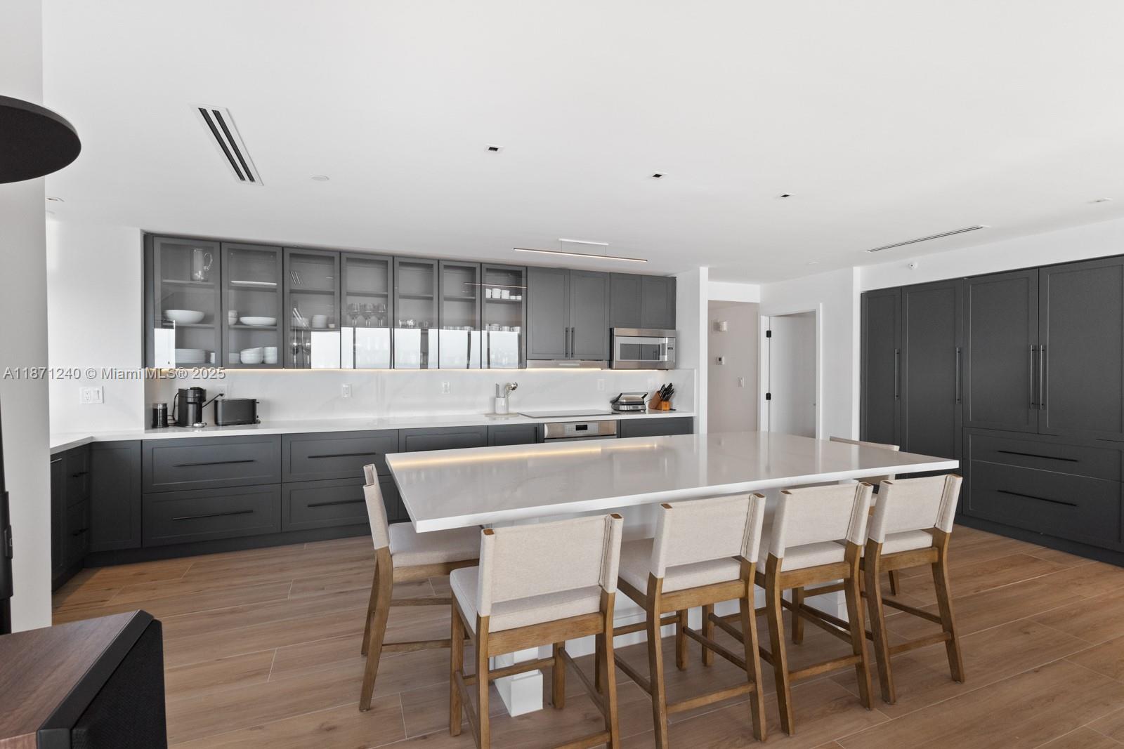 251 Crandon Blvd #1036, Key Biscayne FL 33149