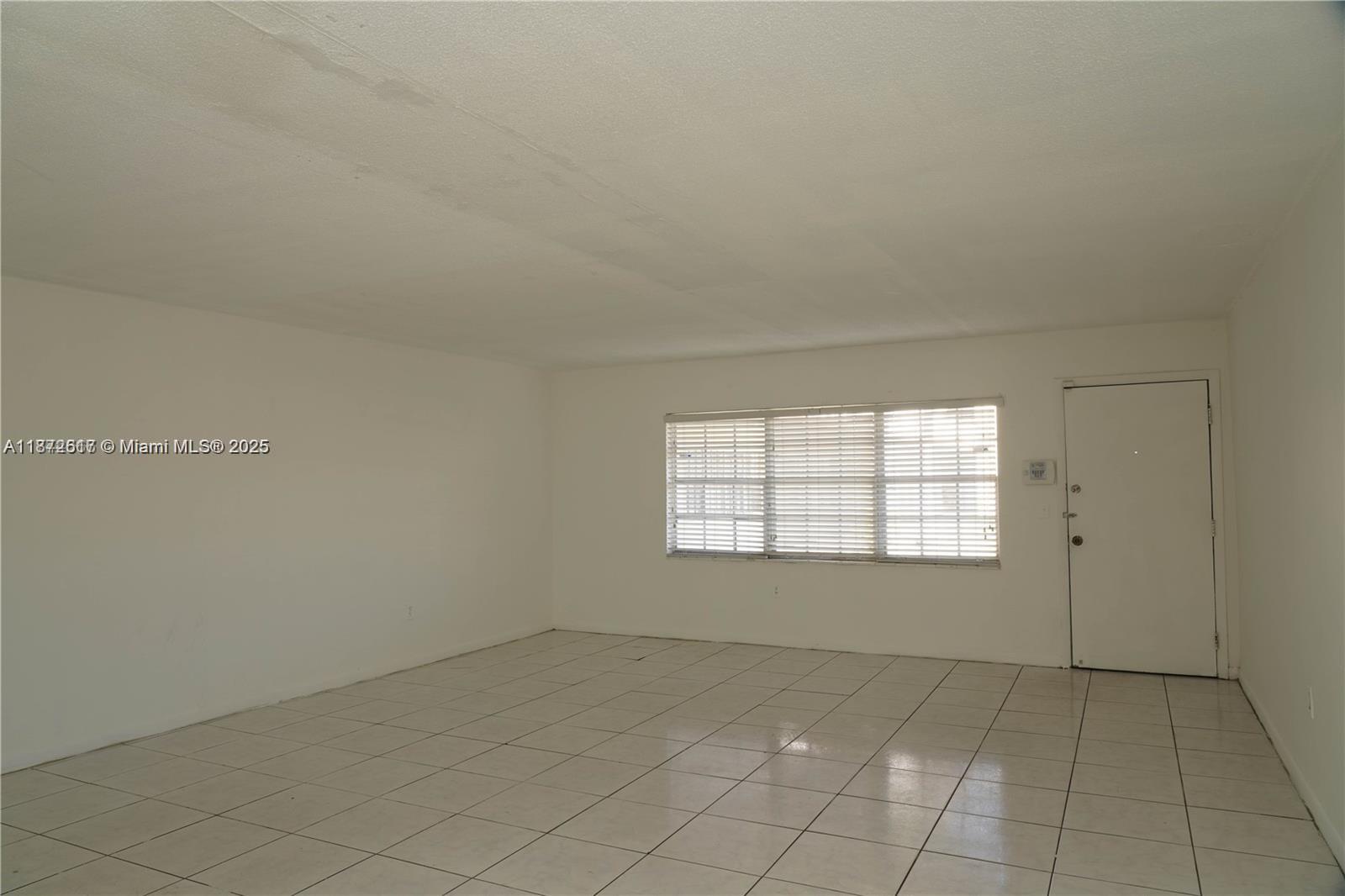 Homes for sale in North Miami, FL | 11855 Ne 19Th Dr #10, North Miami, FL 33181 | MLS# A11872617