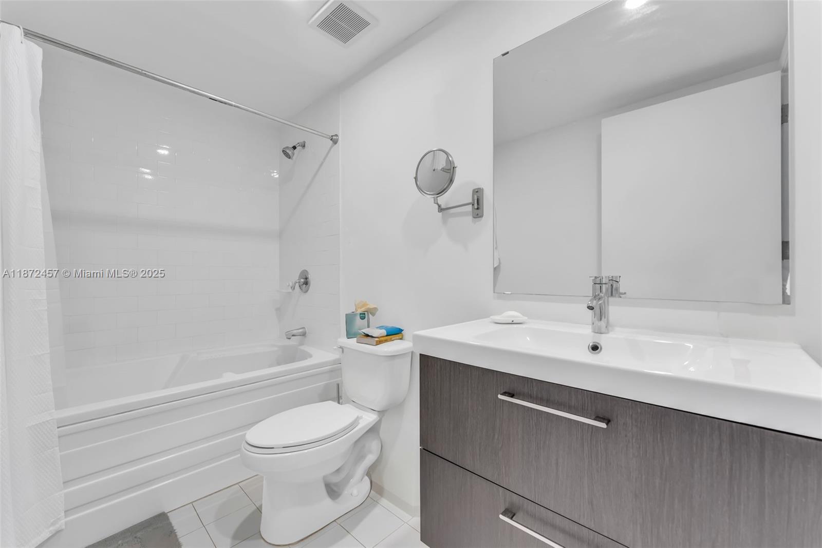 690 SW 1st Ct #2710, Miami FL 33130
