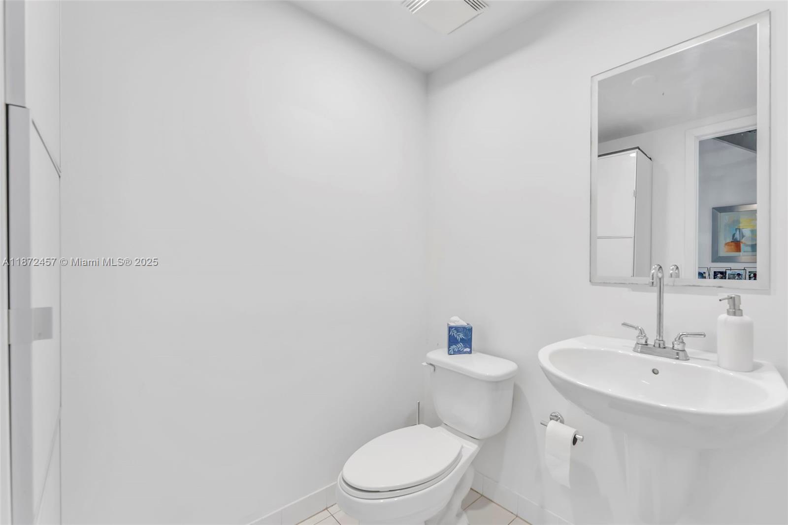 690 SW 1st Ct #2710, Miami FL 33130