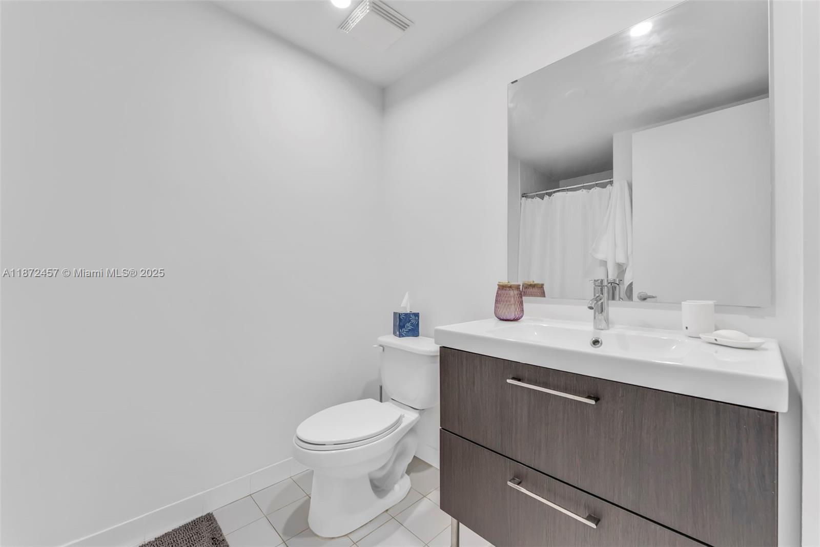 690 SW 1st Ct #2710, Miami FL 33130