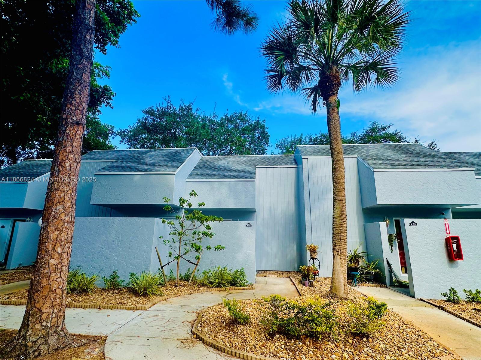 Racquet Club Of Deer Cree