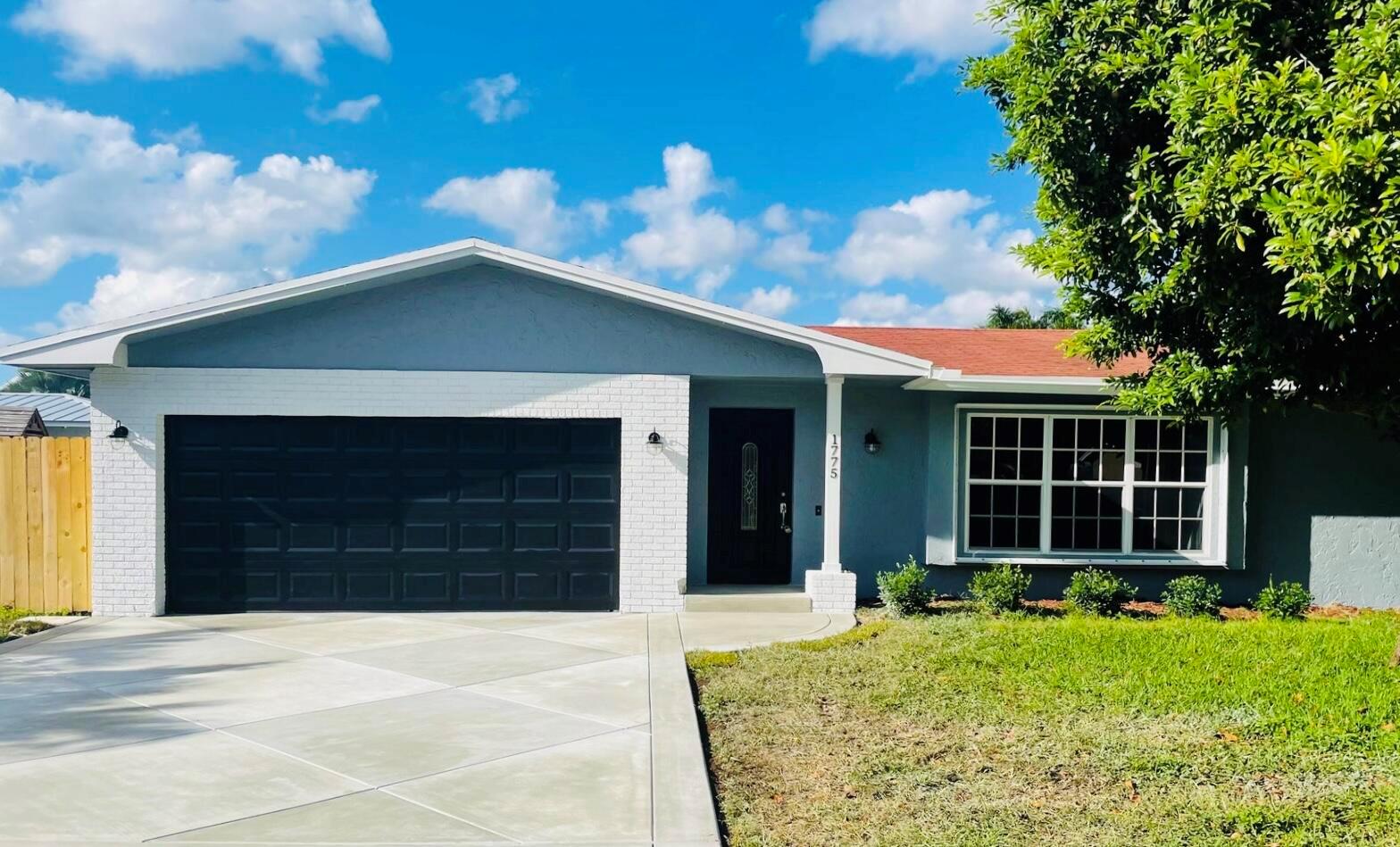 Boca Raton Square Unit 19