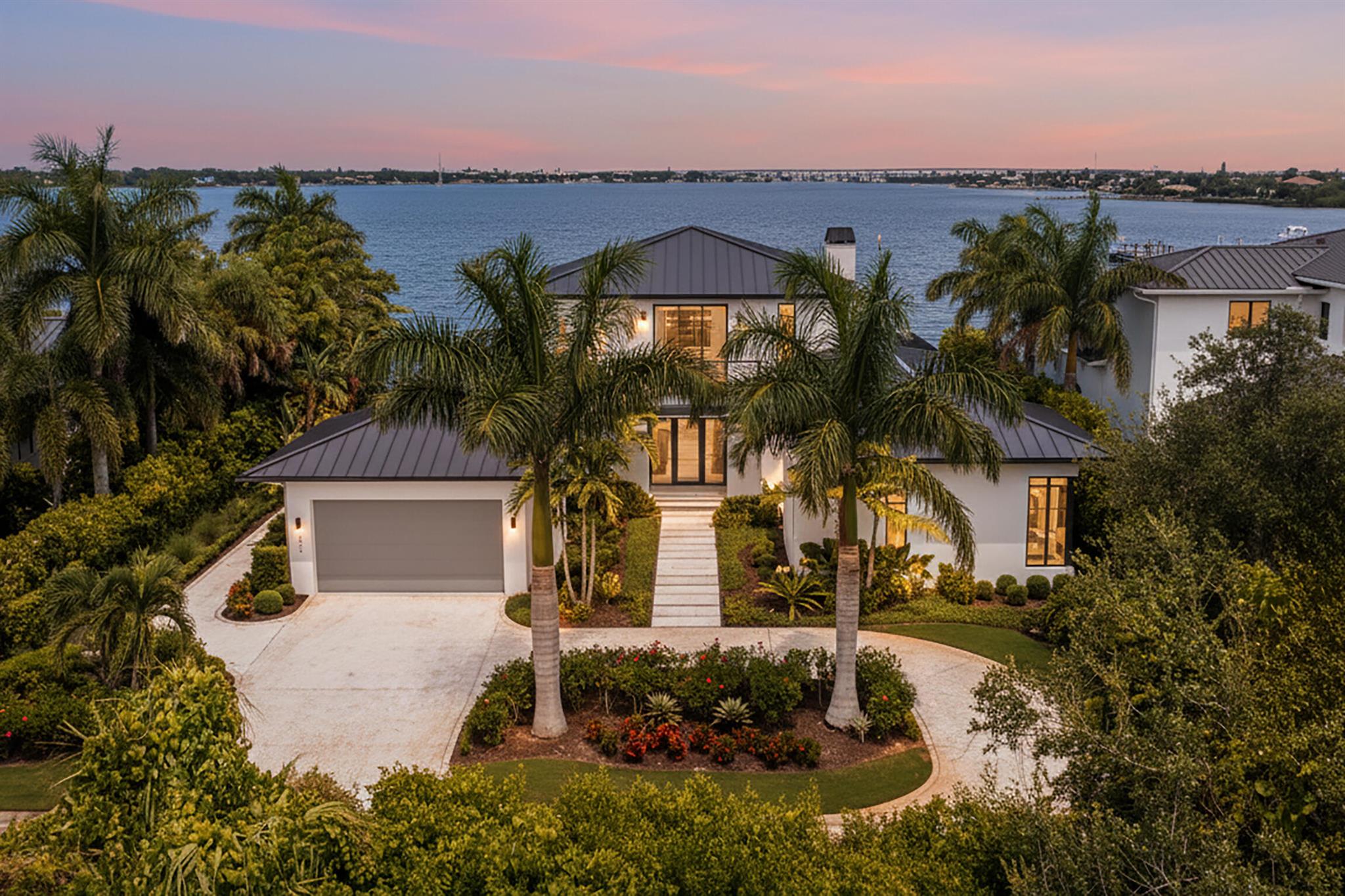 Homes for sale in Palm City, FL | 2834 Sw Rivers End Way, Palm City, FL 34990 | MLS# R11121221