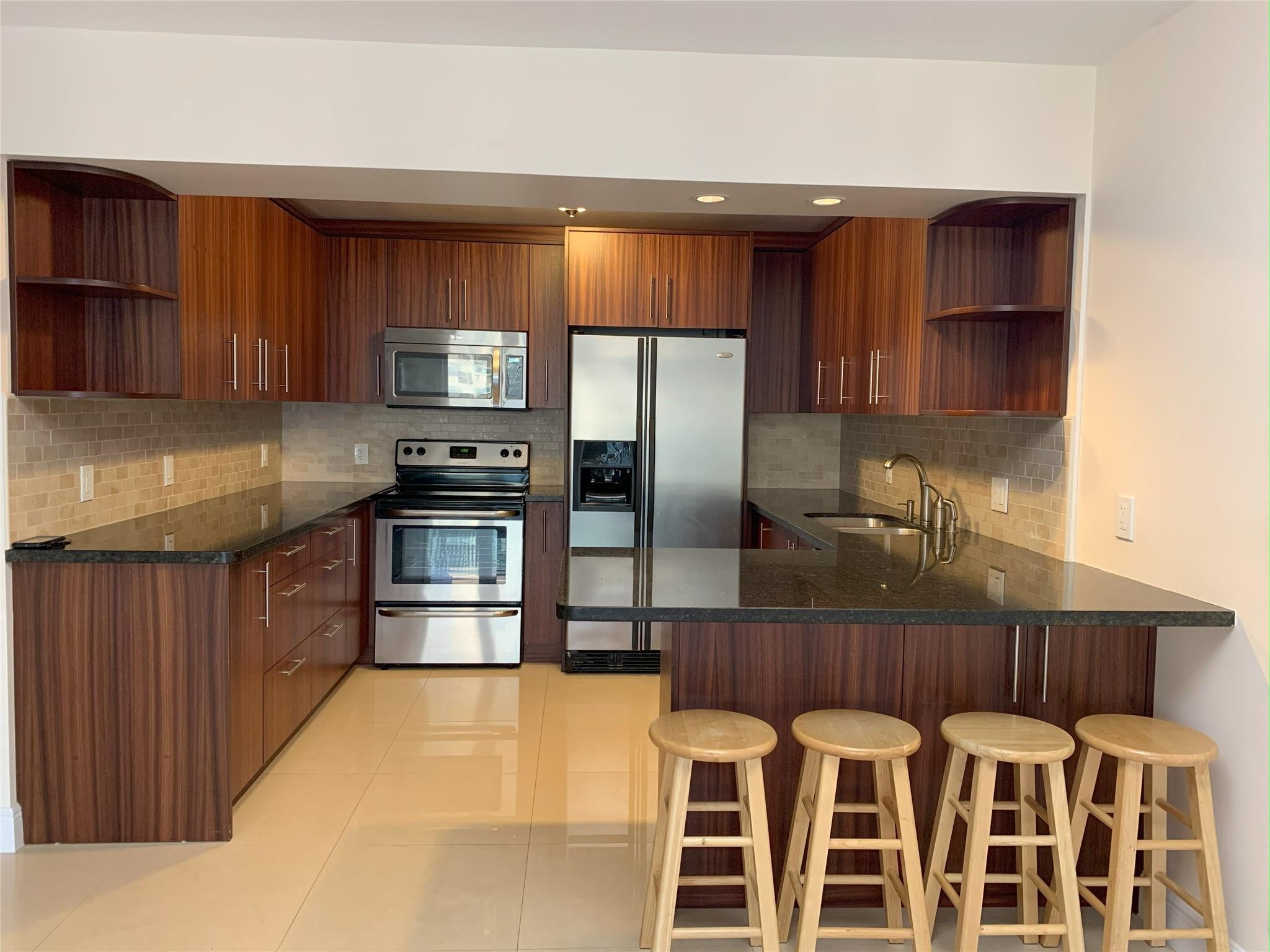 3800 S Ocean Dr 918, Hollywood, FL 33019