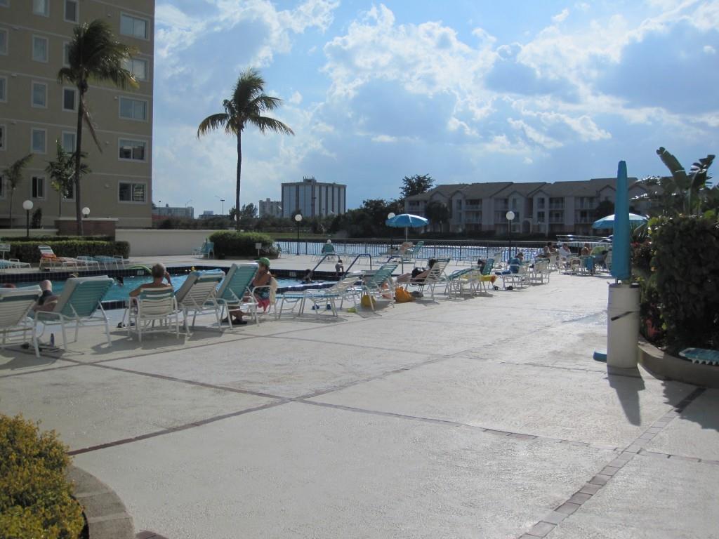 3800 S Ocean Dr 918, Hollywood, FL 33019