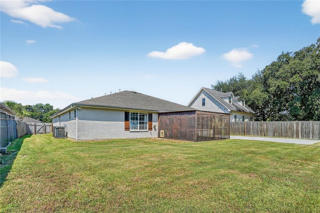 Homes for sale in New Orleans, LA | 5025 St Bernard Ave, New Orleans, LA 70122 | MLS# 2519701