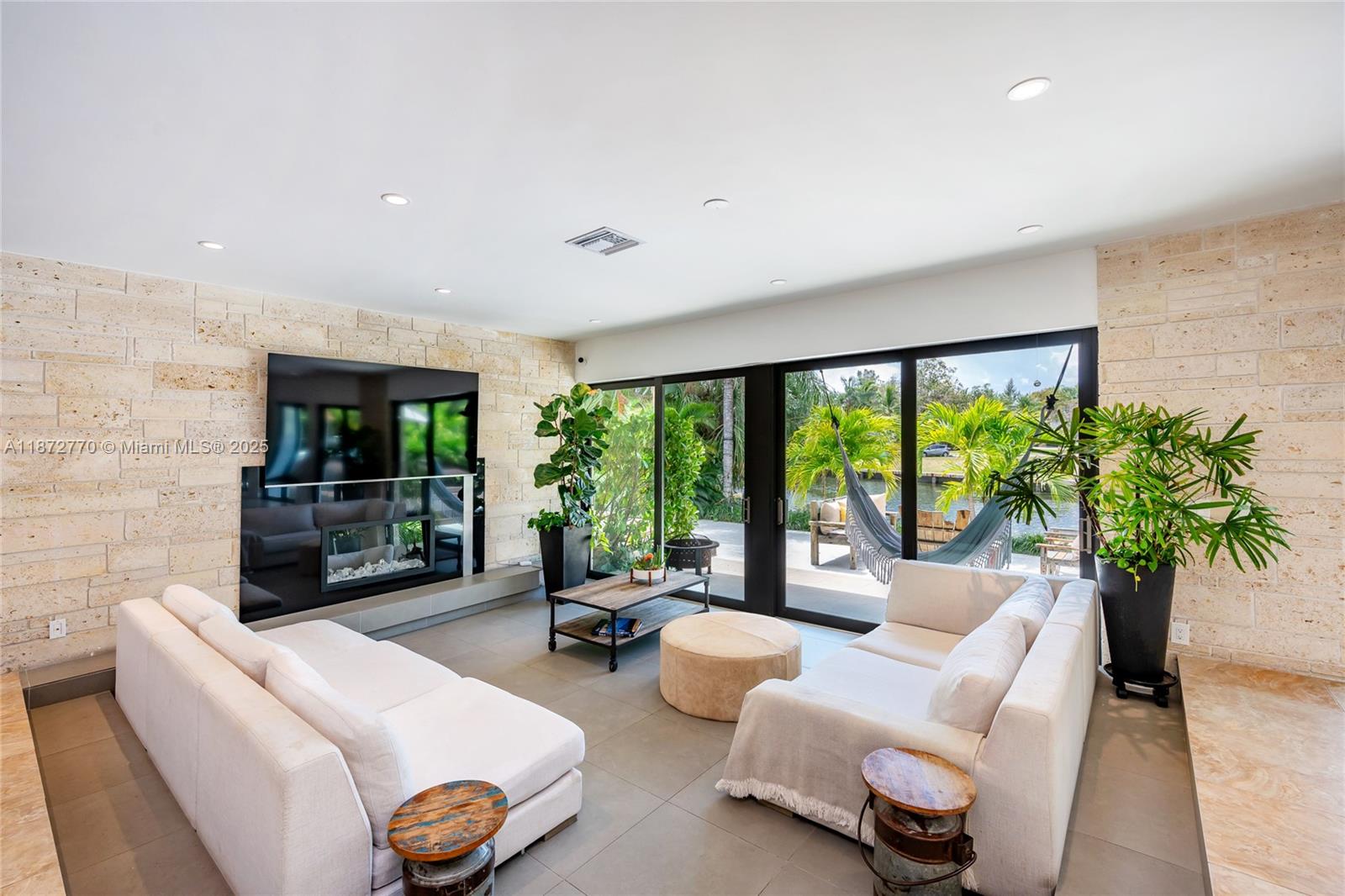 1240 Campamento Ave, Coral Gables FL 33156