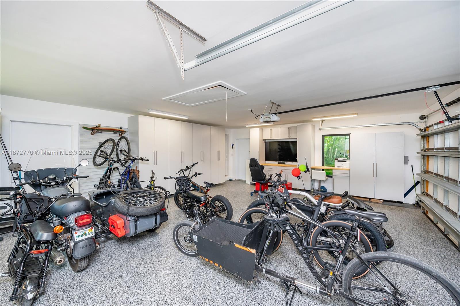1240 Campamento Ave, Coral Gables FL 33156
