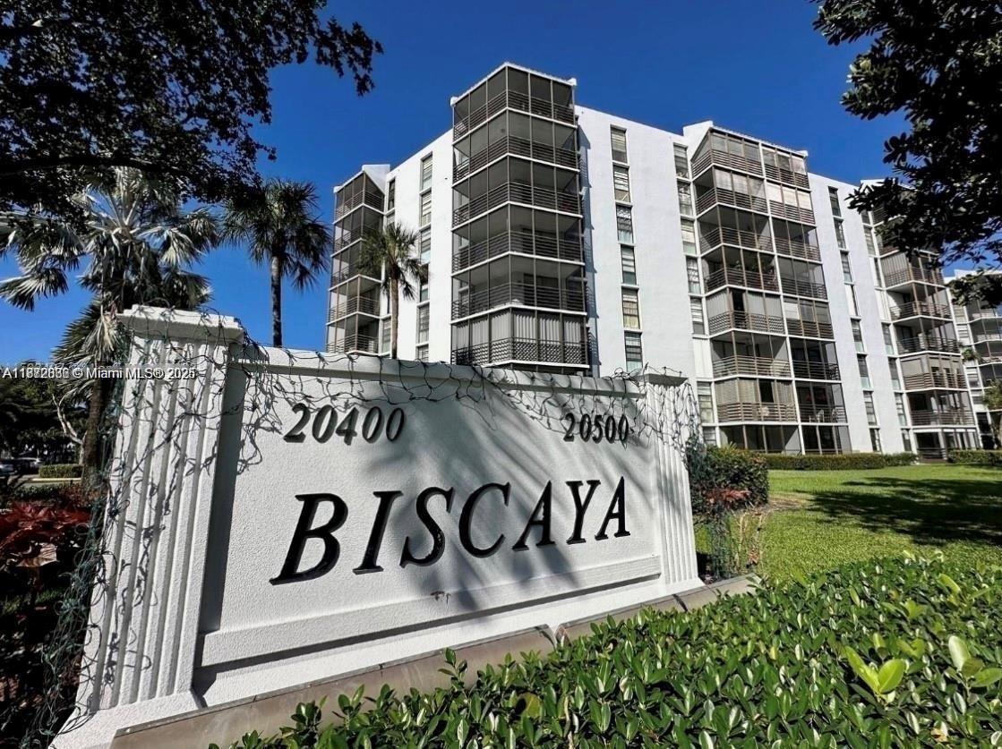 Biscaya IV Condo