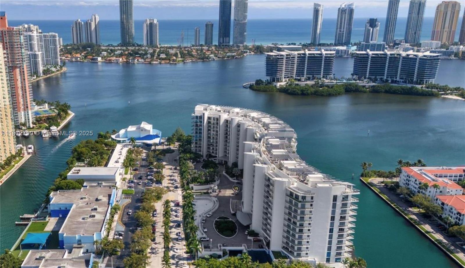 Condo for Rent in Aventura, FL