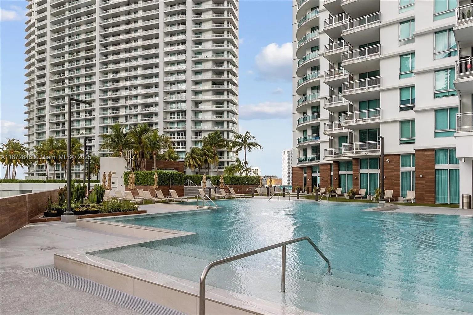 350 S Miami Ave #2311, Miami FL 33130