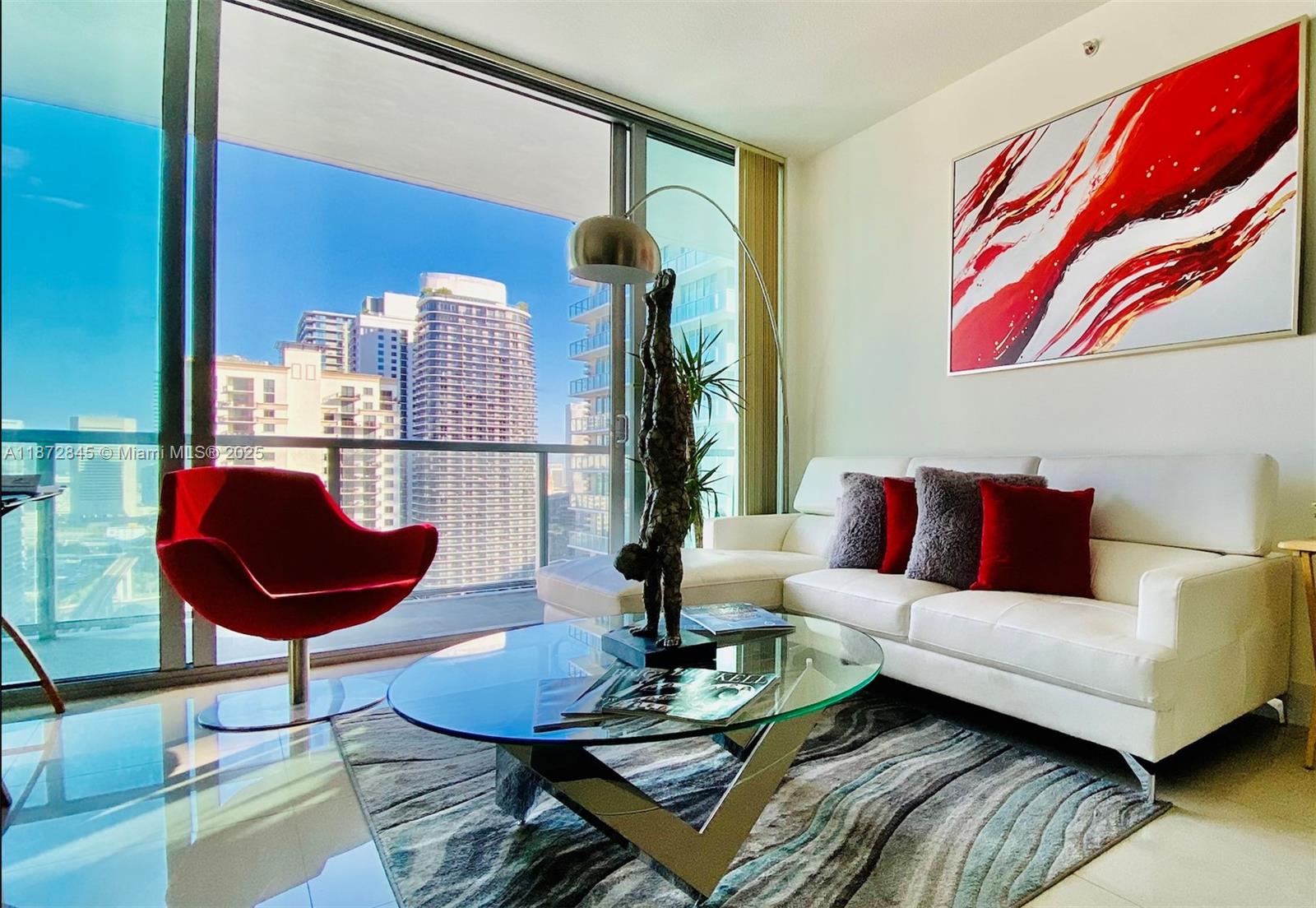 The Axis On Brickell Cond