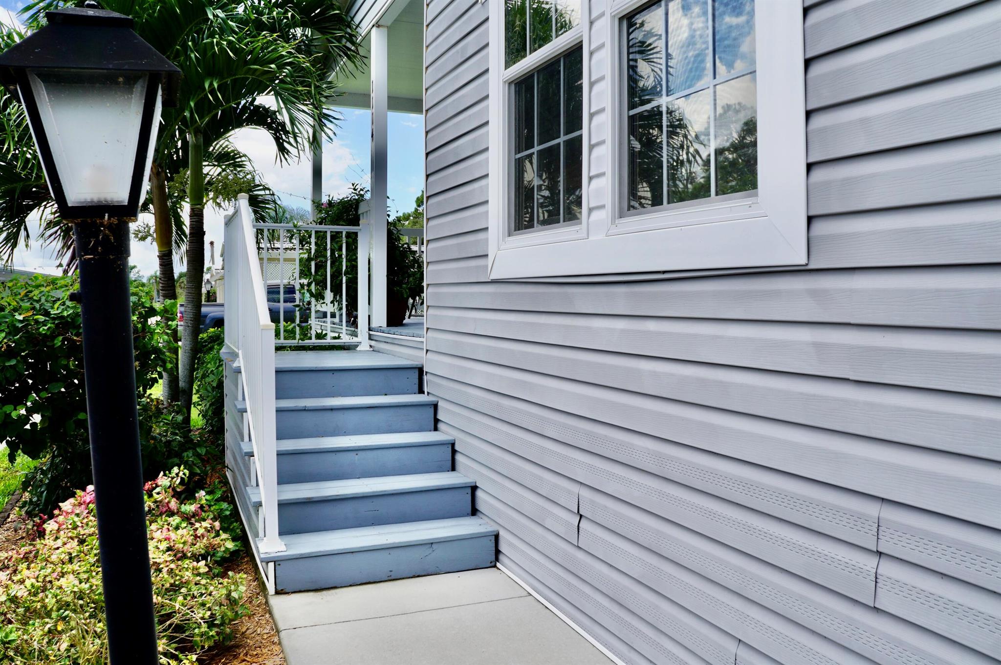 Homes for sale in Vero Beach, FL | 1114 Friendship Dr, Vero Beach, FL 32966 | MLS# R11121266