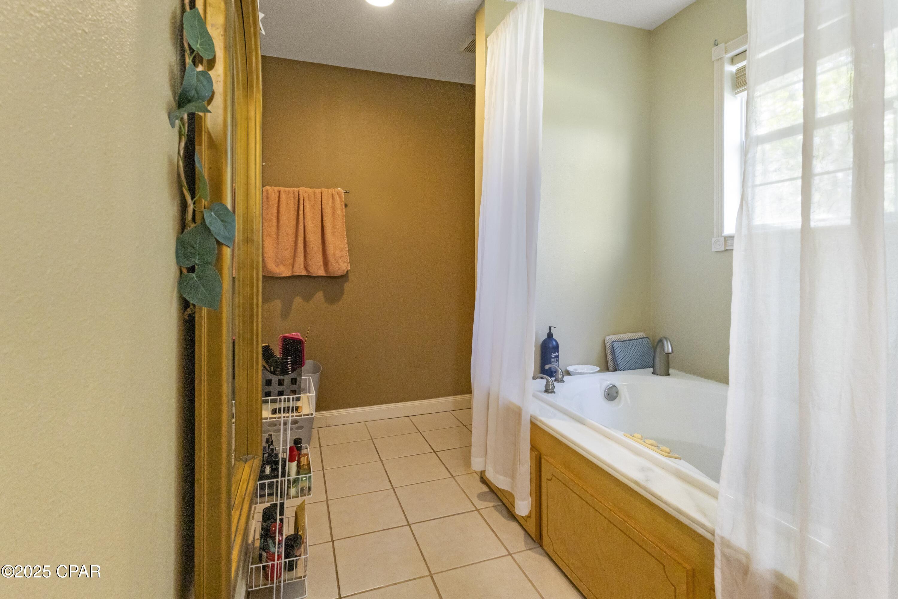 Image 13 For 5324 Forest Drive