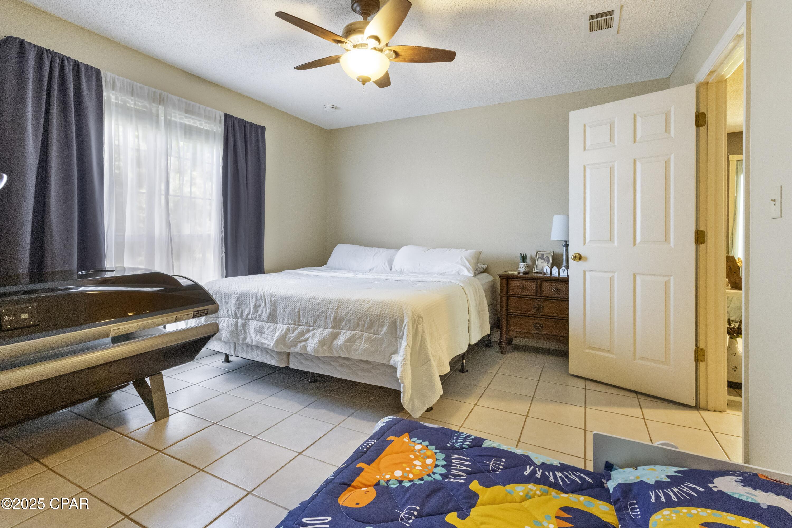 Image 17 For 5324 Forest Drive