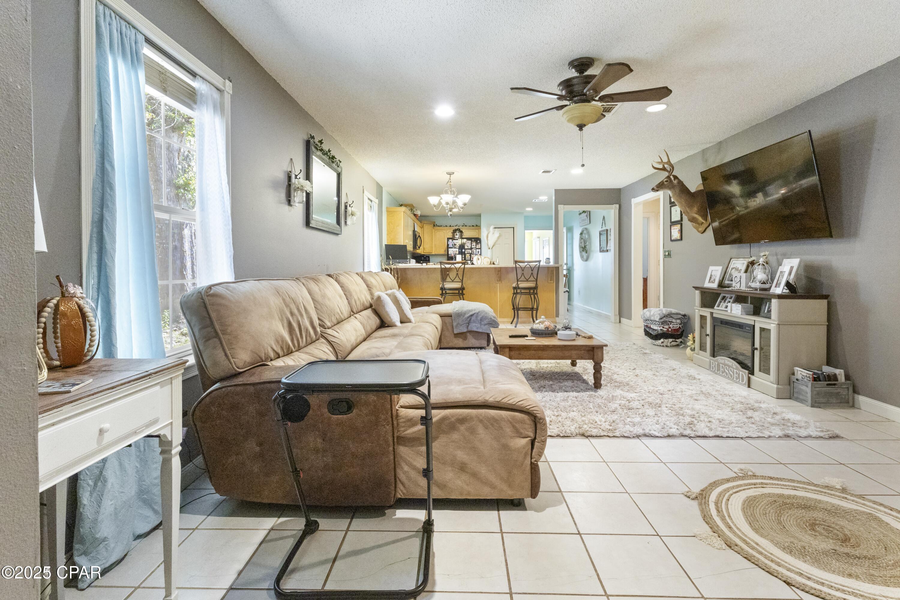 Image 19 For 5324 Forest Drive