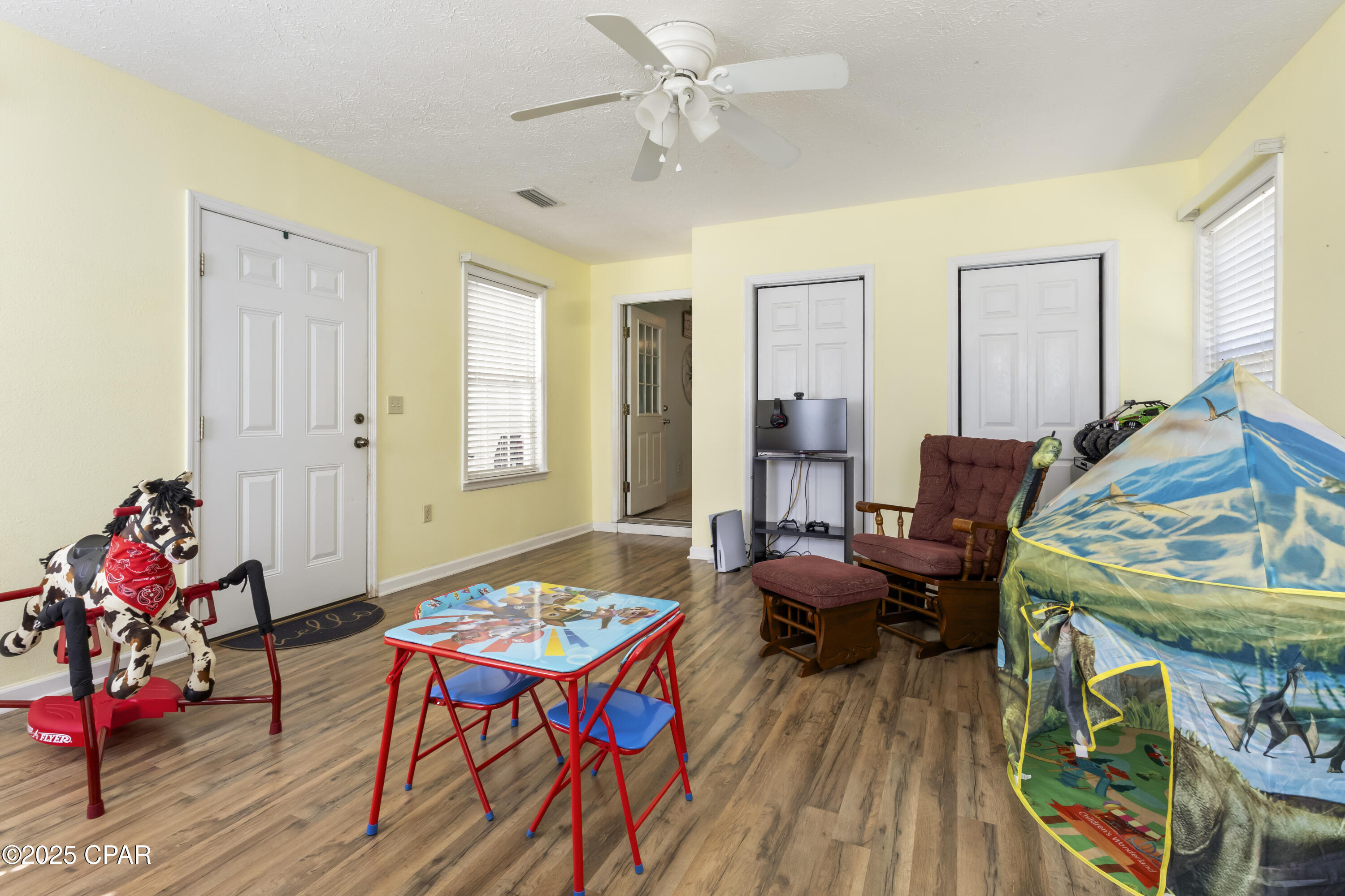 Image 30 For 5324 Forest Drive