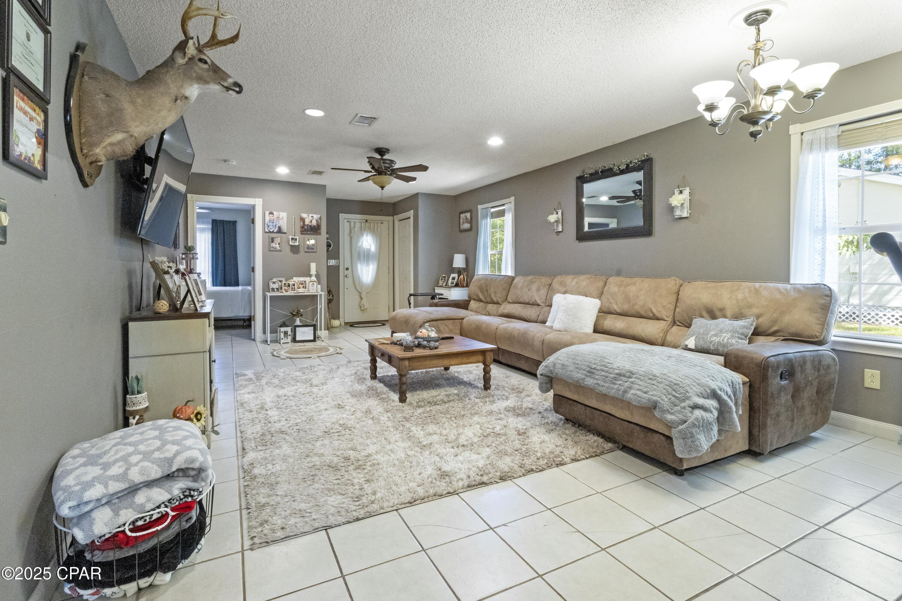 Image 4 For 5324 Forest Drive