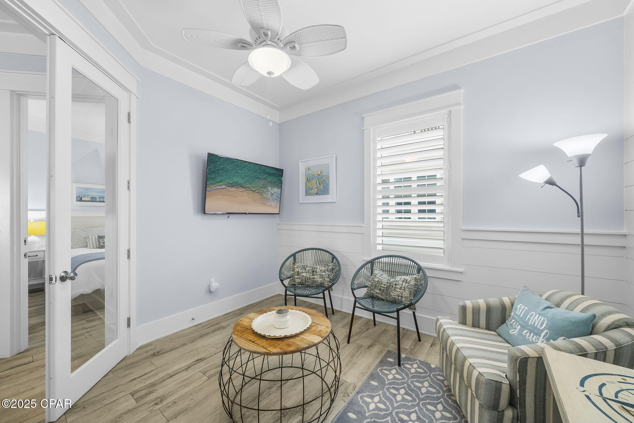 Listing photo id 17 for 93 Emerald Cove Lane