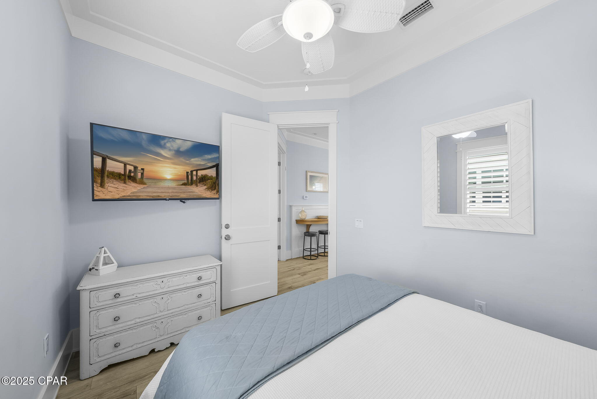 Listing photo id 19 for 93 Emerald Cove Lane