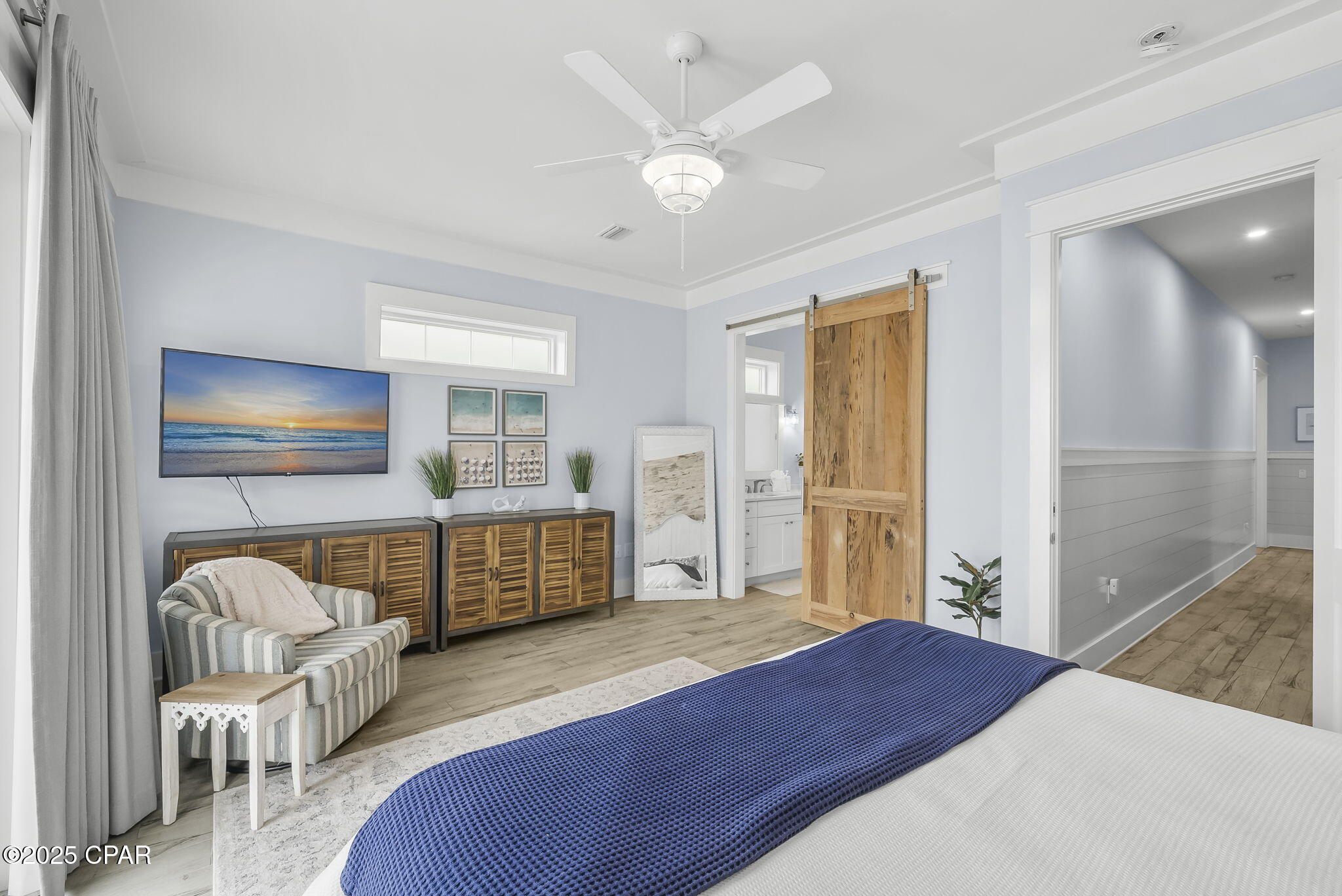 Listing photo id 24 for 93 Emerald Cove Lane