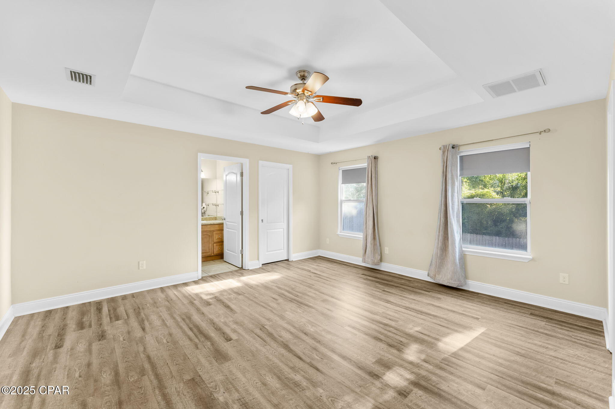 Image 16 For 601 Diamonte Circle