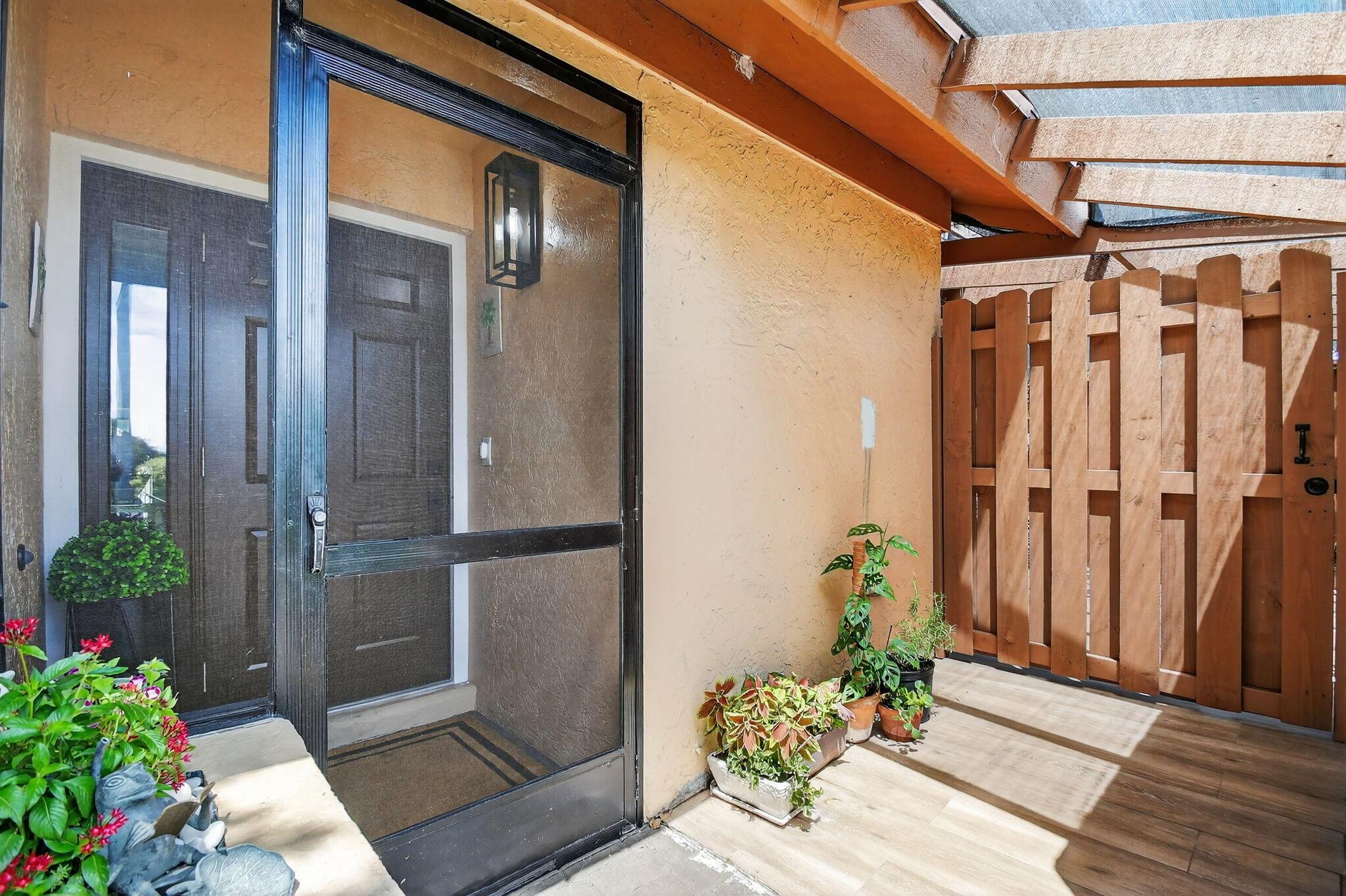 Homes for sale in Lake Worth, FL | 5331 Fountains Dr S #5331, Lake Worth, FL 33467 | MLS# R11121384