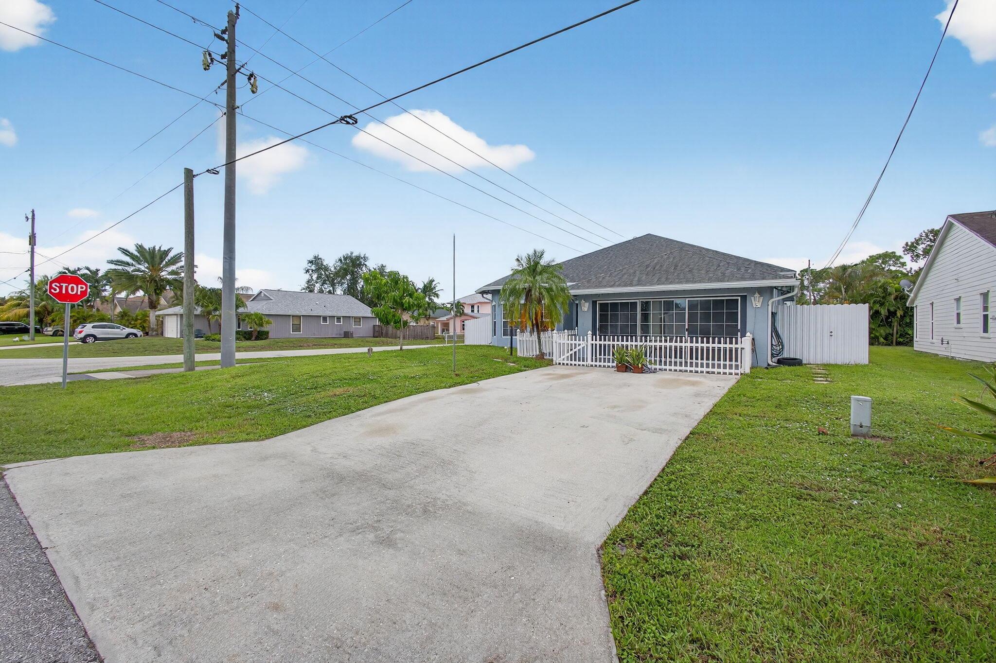 Homes for sale in Jupiter, FL | 6354 Barbara Street, Jupiter, FL 33458 | MLS# R11121405