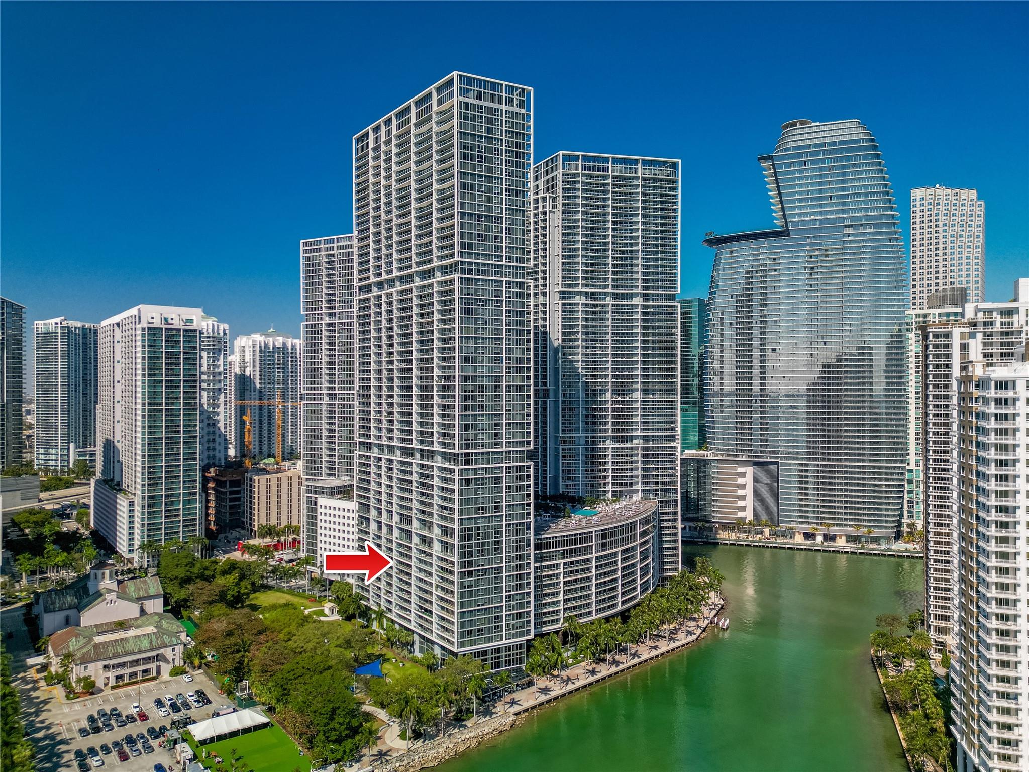Condo for Sale in Miami, FL
