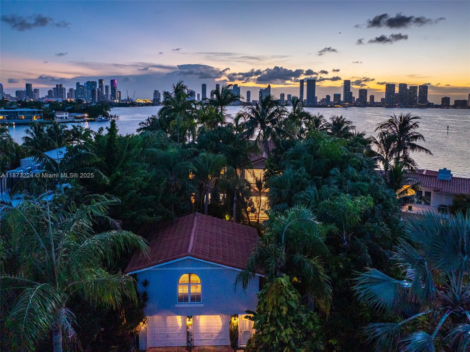 House for Rent in Miami Beach, FL