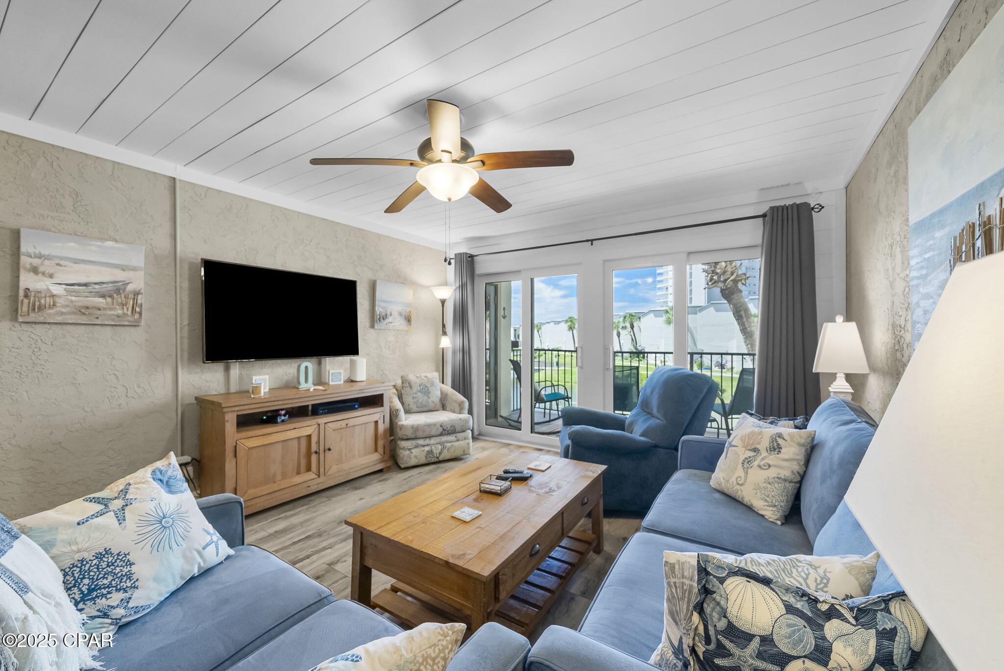 Image 2 For 8727 Thomas Dr.  C47