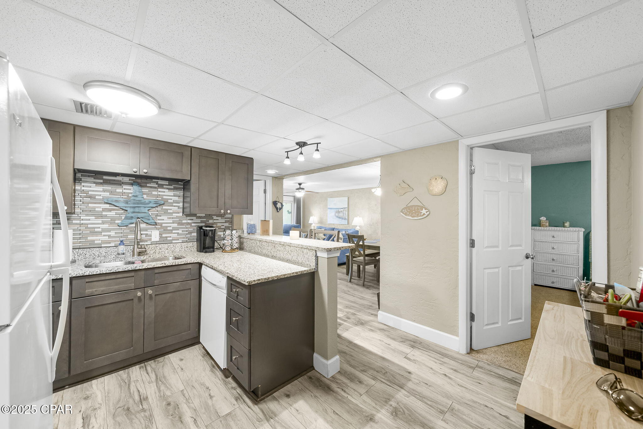 Image 5 For 8727 Thomas Dr.  C47