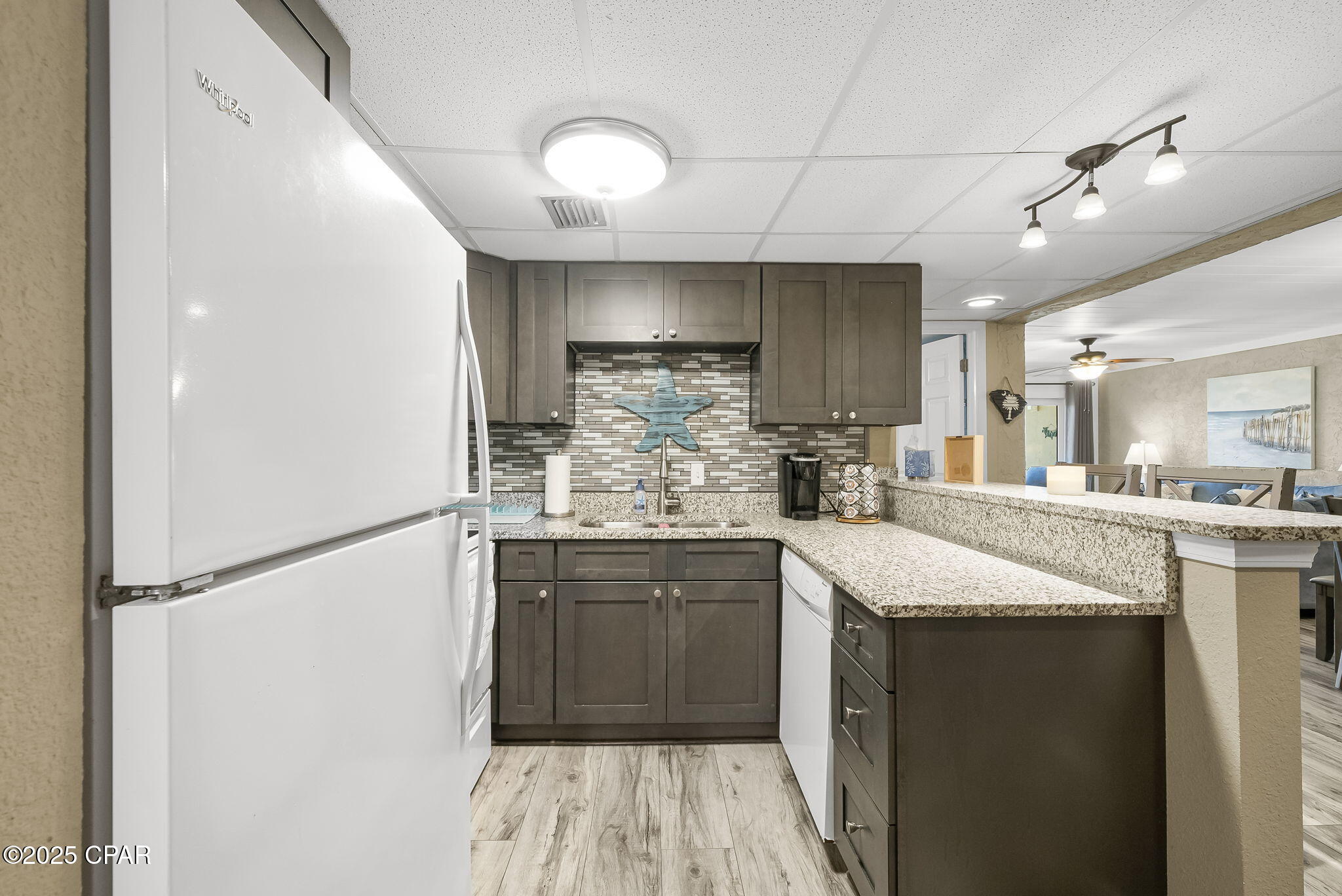 Image 6 For 8727 Thomas Dr.  C47