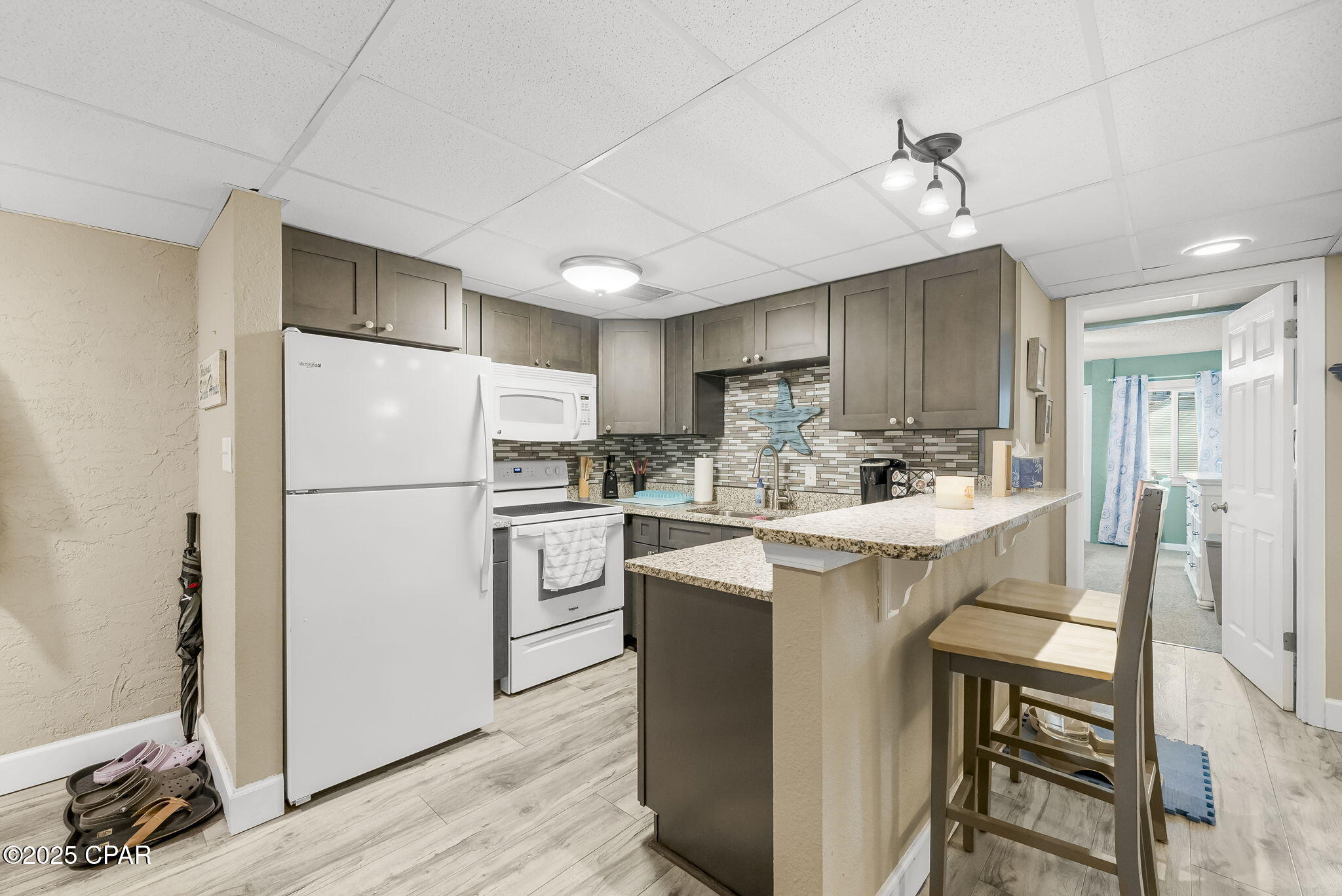 Image 7 For 8727 Thomas Dr.  C47