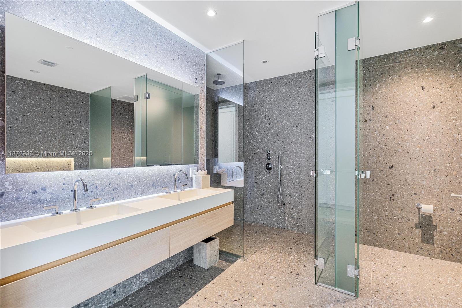 8701 Collins Ave #804, Miami Beach FL 33154