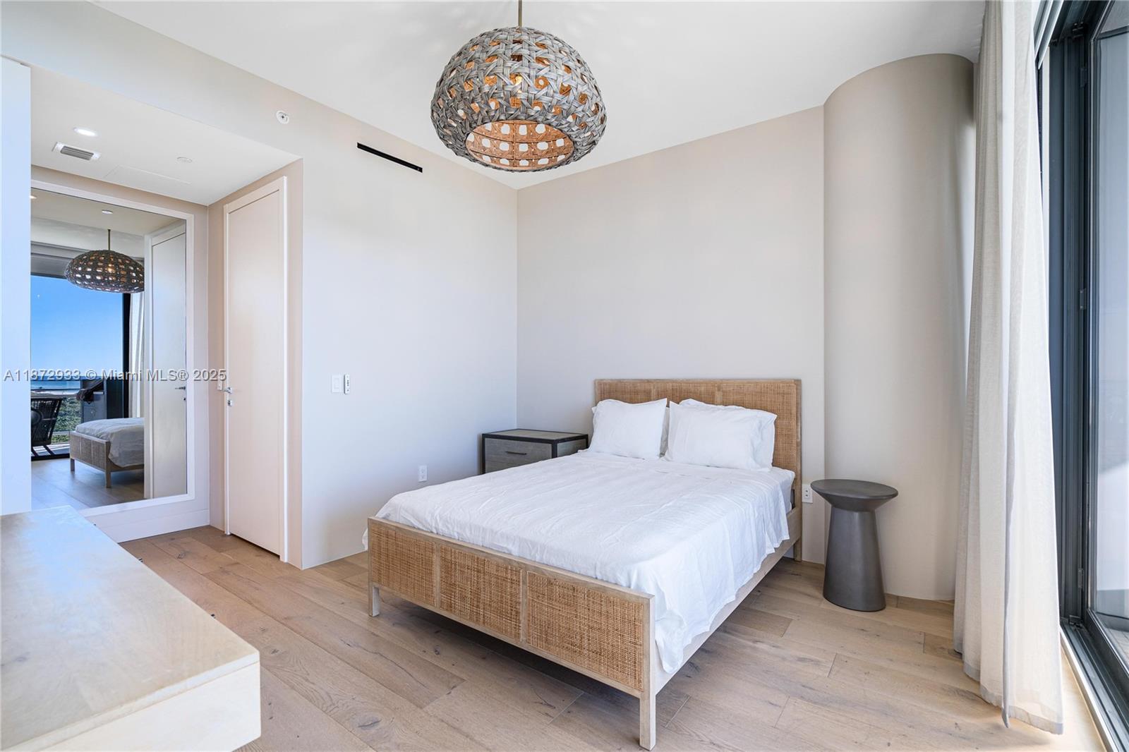 8701 Collins Ave #804, Miami Beach FL 33154