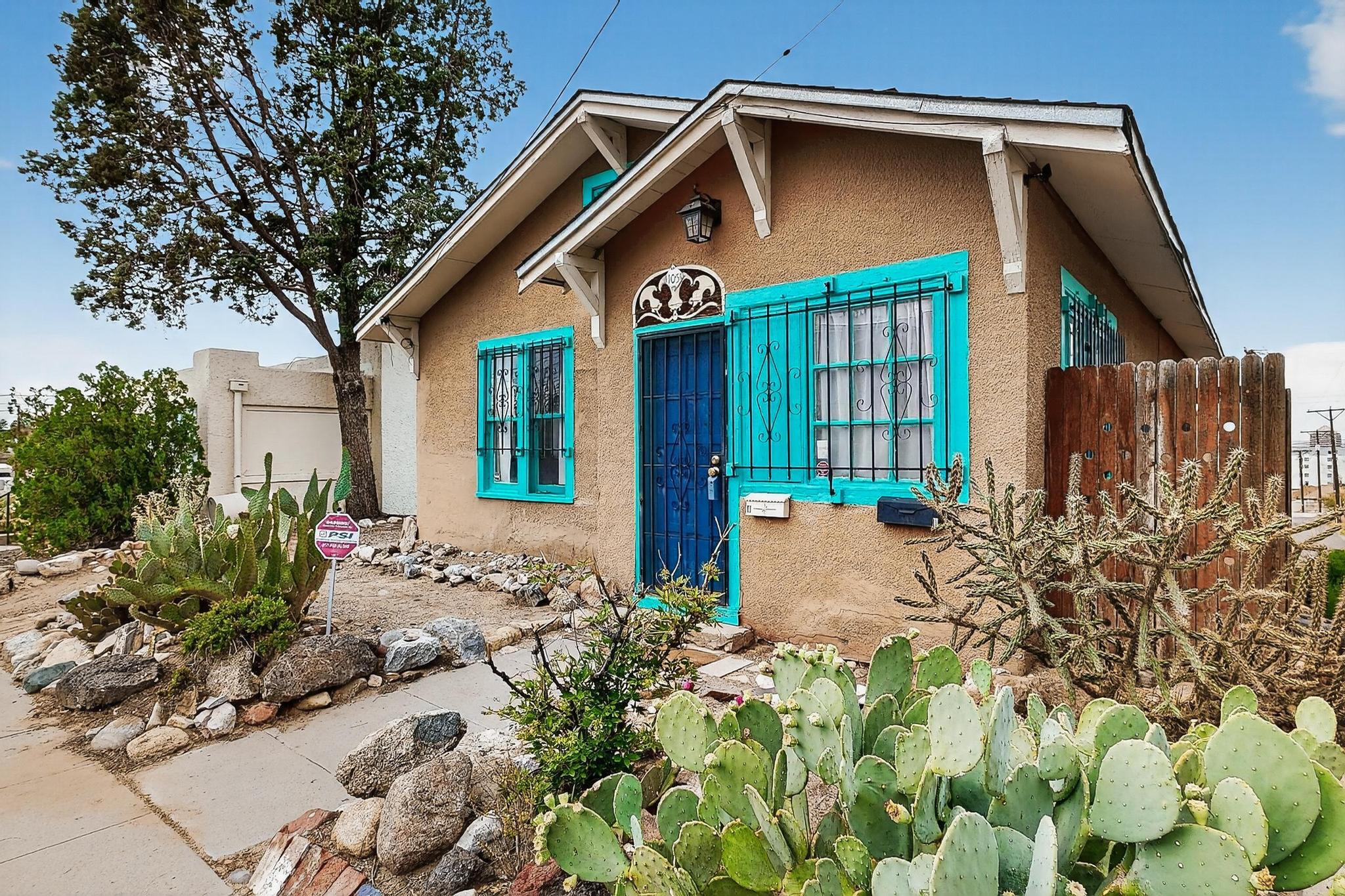 Homes for sale in Albuquerque, NM | 105 Maple St Ne, Albuquerque, NM 87106 | MLS# 1090938